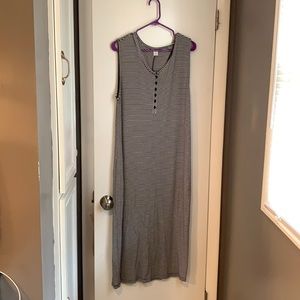 Stretchy maxi dress.